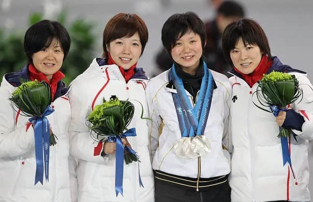 高木美帆のインスタグラム：「🍀Happy Olympic day💛  #vancouver  #pyeongchang  #beijing  #speedskating #teampursuit  #history  #letsmove」