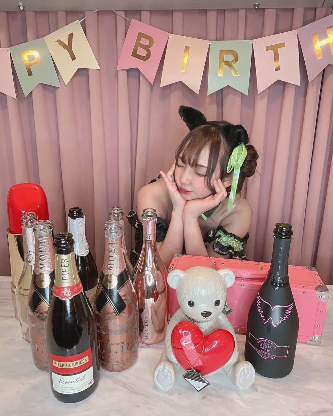 のインスタグラム：「とても幸せなBDイベント1日目でした🥺💗ほんとにみんなありがとございました✨✨」