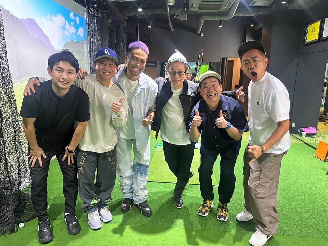 木梨憲武のインスタグラム：「そのあと水谷さん、DA PUMP KIMI、EXILE NESMITH、キャンキャン サザエさんのマスオさん えぇ〜っ！ゴルフレッスン！！どっぷり濃い一日でした！まもなく生放送！」