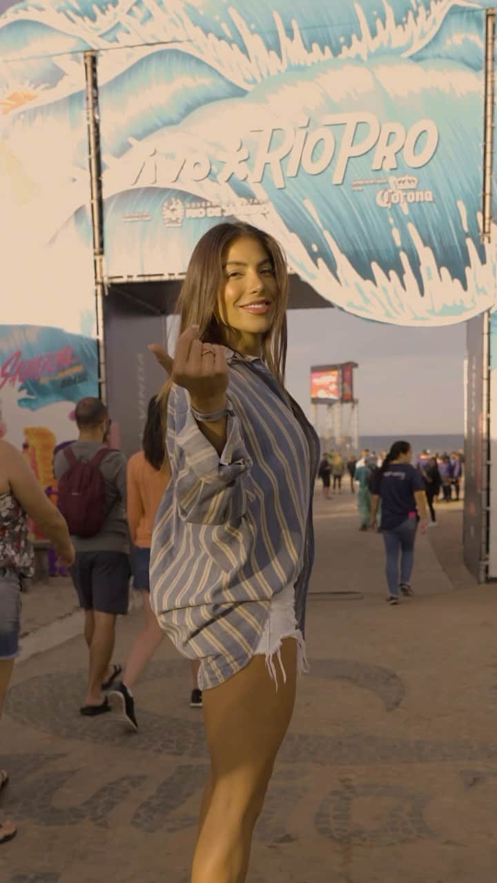 Rachel Apollonioのインスタグラム：「WSL pegando fogo e a @rachelapollonio conta tudo pra gente. #CoronaNaWSL *Beba Com Moderação」