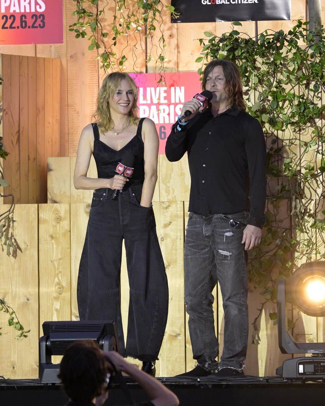 Just Jaredさんのインスタグラム写真 - (Just JaredInstagram)「Longtime couple Diane Kruger and Norman Reedus joined forces on stage this week at the Global Citizen Festival in Paris. #DianeKruger #NormanReedus Photos: Getty」6月24日 6時55分 - justjared