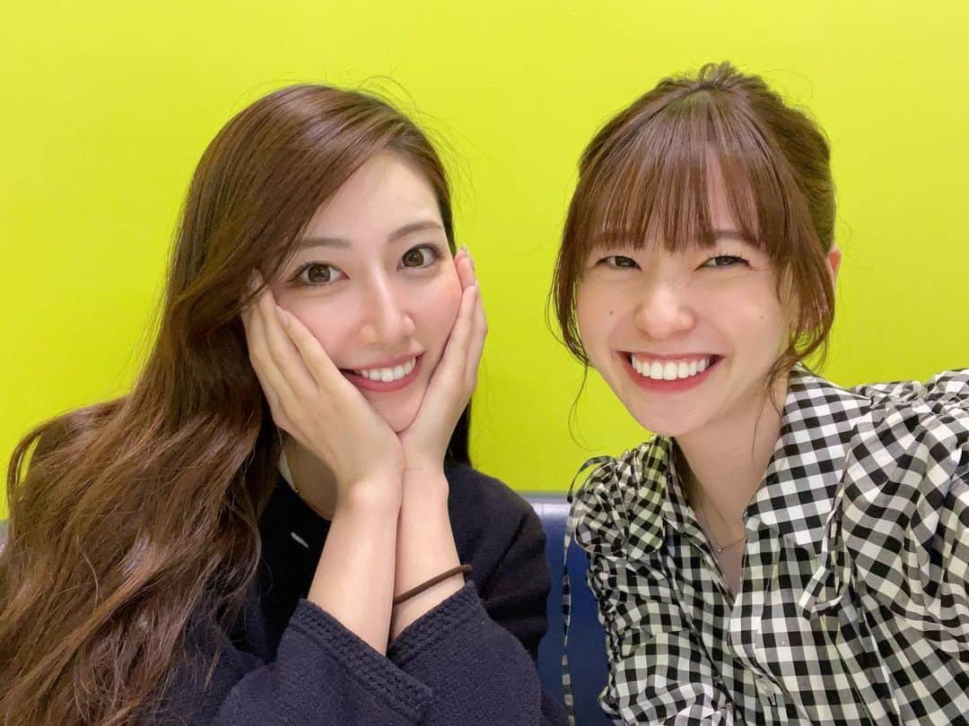 高山奈々のインスタグラム：「. この前まゆちゃんと💕 たくさんお話してたくさん食べて楽しかった☺️  #パスタ #ピザ #チュロス #アイス #たくさん食べた〜」