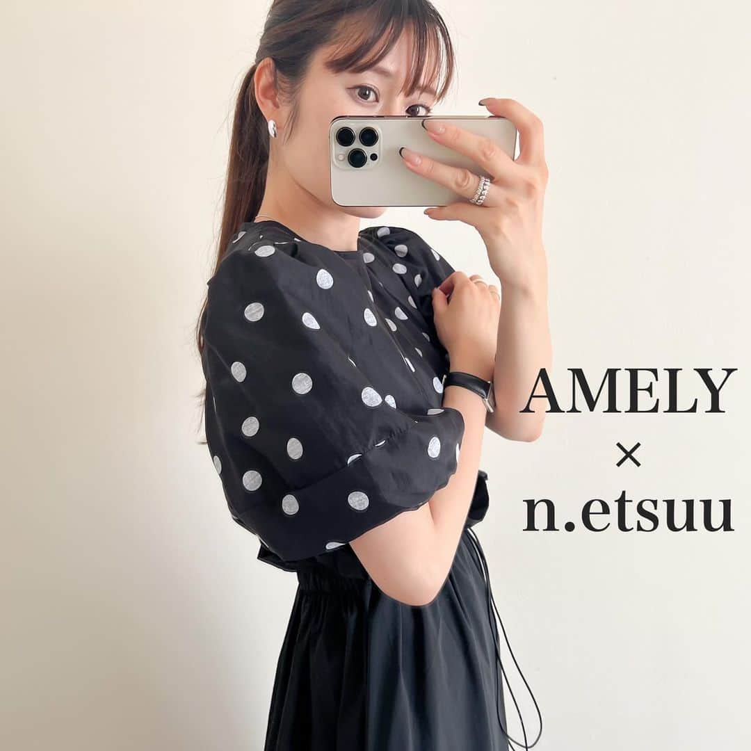 n.etsuuのインスタグラム：「2023.6.24  @aMELY × @n.etsuu  今日！！ 10:00〜楽天からも発売されます✨ 50%OFFクーポンが使えるので是非この機会に😊♡  お袖のボリュームが可愛いドッキングワンピースで、サッと着るだけでもコーディネートが完成する楽ちんさ✨  ドット柄は程よい透け感のシアー素材になっています。  Lサイズは総丈132cmとしっかりロング丈で高身長さんにもオススメ！！  #ワンピース#マタニティコーデ#授乳服 #カジュアルコーデ#アラフォーファッション#大人カジュアル#綺麗めカジュアル#高身長コーデ#プチプラコーデ#シンプルコーデ#30代ファッション#ママコーデ」