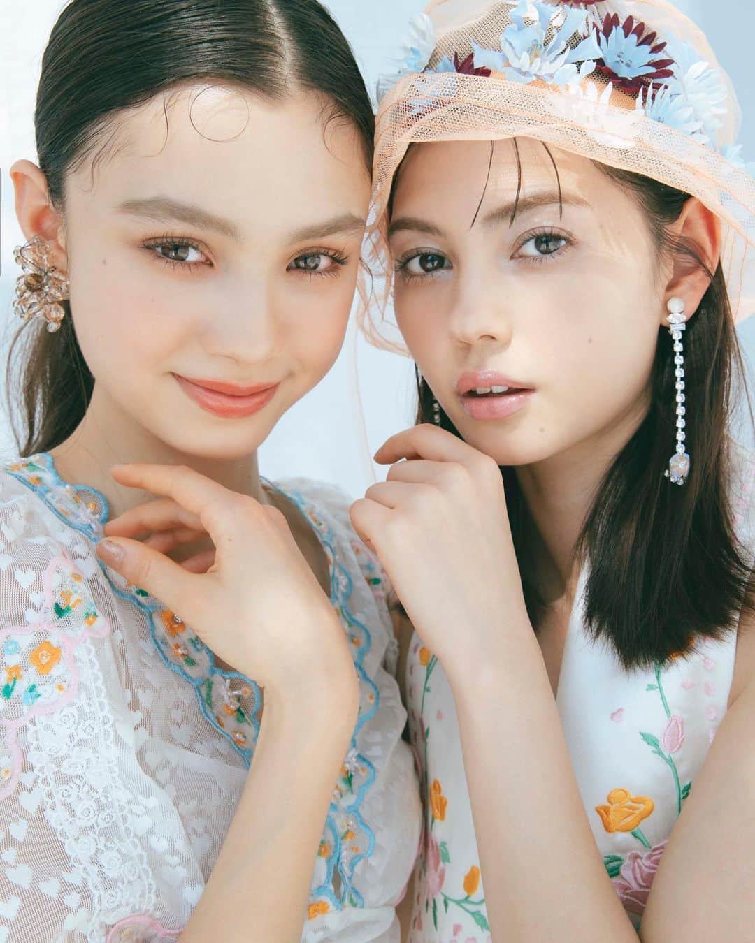 神戸健太郎のインスタグラム：「#mywork📸#vivi#村上愛花 さん#ブリッジマン遊七 さん  #fashionphotography #beautyphotography #portraitphotography #studiophotography」