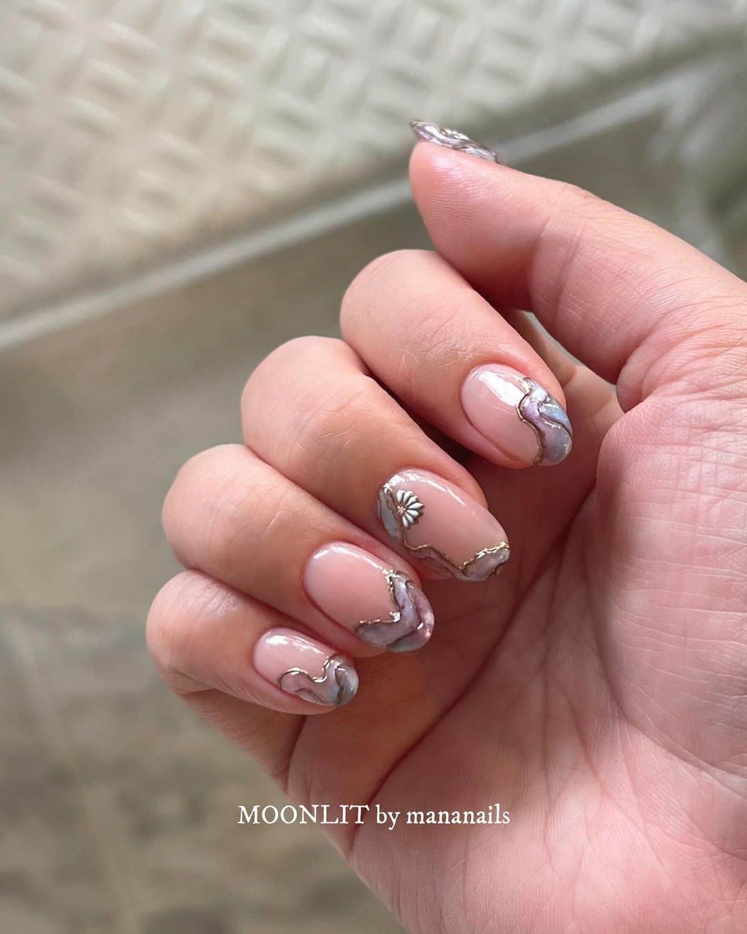 のインスタグラム：「うねうねAvallon shellフレンチ🐚  Avallon shell jewelryの変形かわいい🪸💜  ☾120minオフ込み」