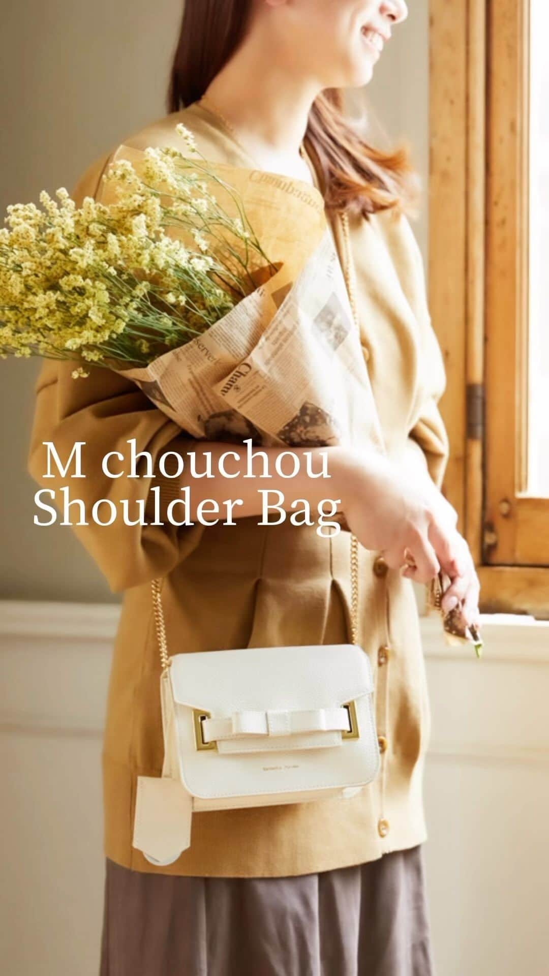 Samantha Thavasaのインスタグラム：「M chouchou -Shoulder bag（小）-」