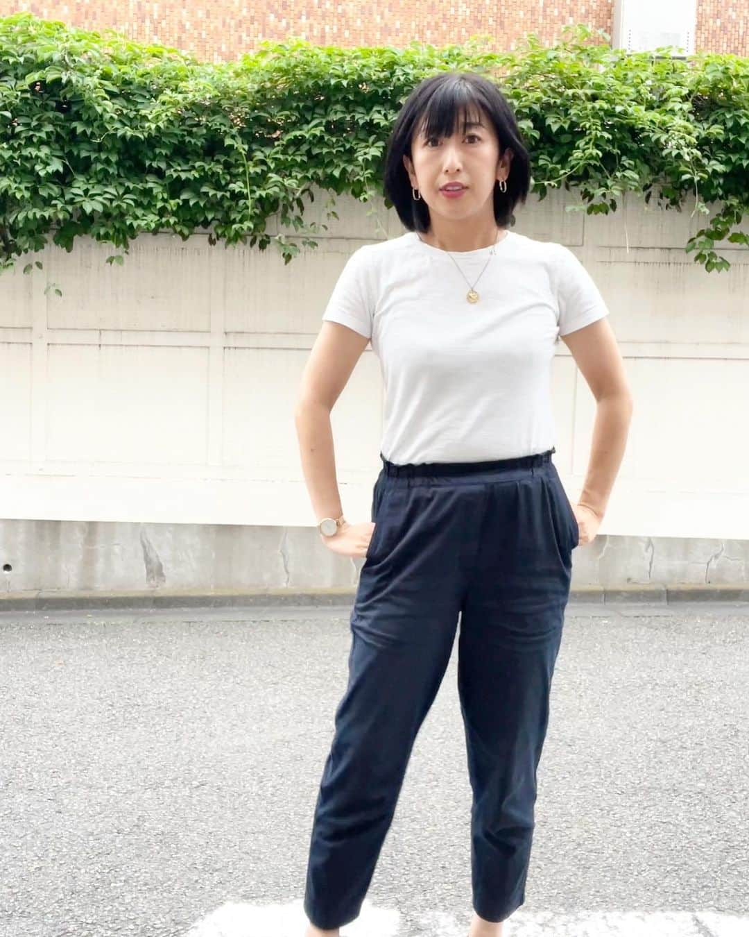 有働文子さんのインスタグラム写真 - (有働文子Instagram)「👖#衣装提供 第一弾👖  これから迎える怒涛の取材とイベントシーズンに向けて、  @canterbury_japan リラックスパンツ、ご提供いただきました🏉  動きやすくて、めちゃくちゃ走りやすいんです🏃‍♀️💨  まだ子供が小さくて大変なママさんにも、めちゃくちゃオススメ♪  今年は、活躍してくれそうなアイテム👊  そして、何も無い20代からいつも支援してくださる @tricolor.rugby #トリコロール さん、本当にありがとうございます🌸今も、何も無いけど！笑　  トリコロールは、京都、名古屋、横浜、大阪、福岡に店舗があります⭐️  #フリーアナウンサー #アナウンサー #スポーツ好き #カンタベリー #ゴールドウィン #ラグビー観戦  #ラグビー取材 #ラグビーワールドカップ2023  #ワールドカップイヤー #rwc2023 #ラグビーショップトリコロール #走る💨走る💨」6月24日 10時12分 - udou_fumiko