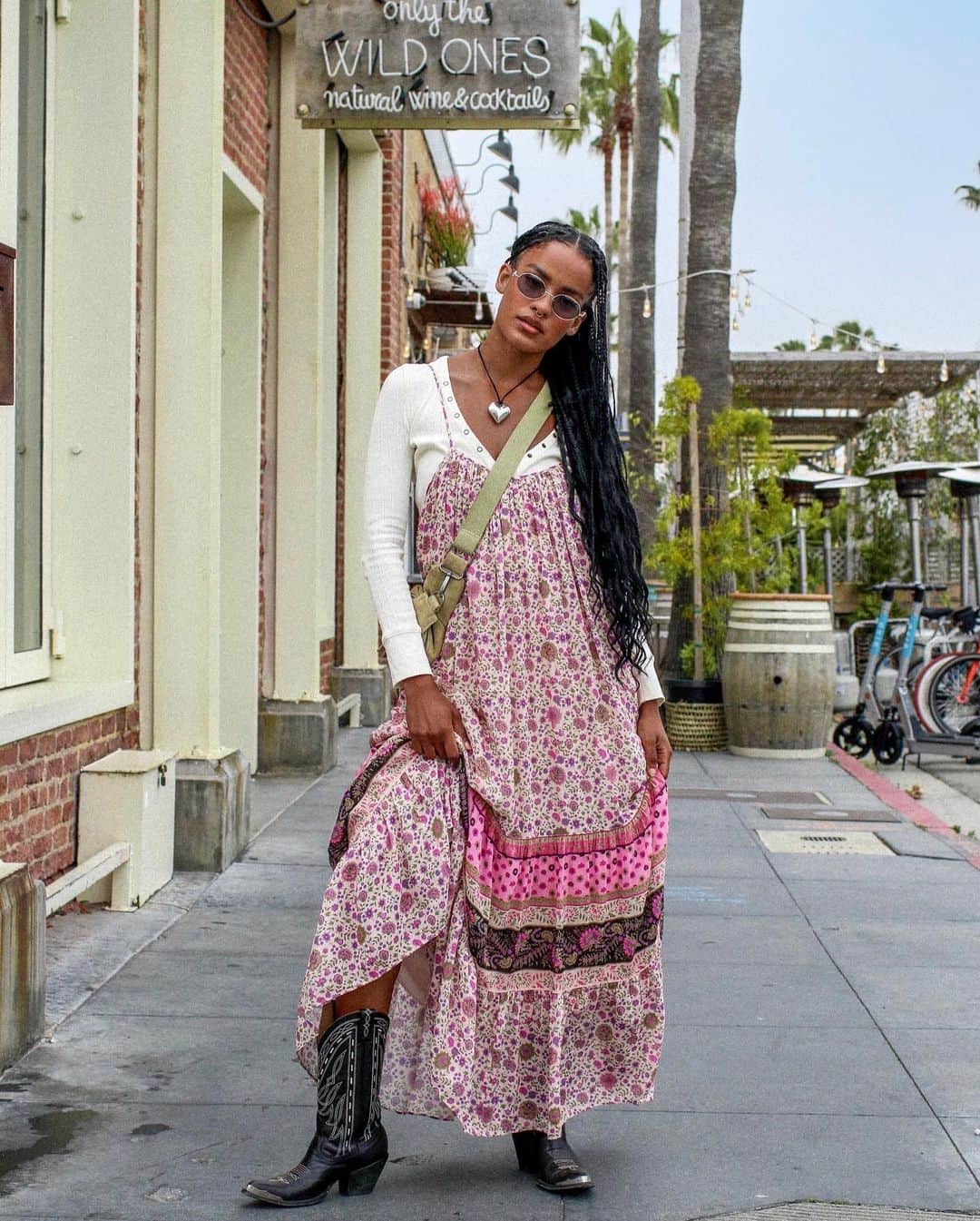 SPELLのインスタグラム：「Weekend strolls down Abbot Kinney in our Lady Untamed Strappy + Stella Rib Top 🌸 if you’re around, come say hey at our Venice Pop-Up 💕」