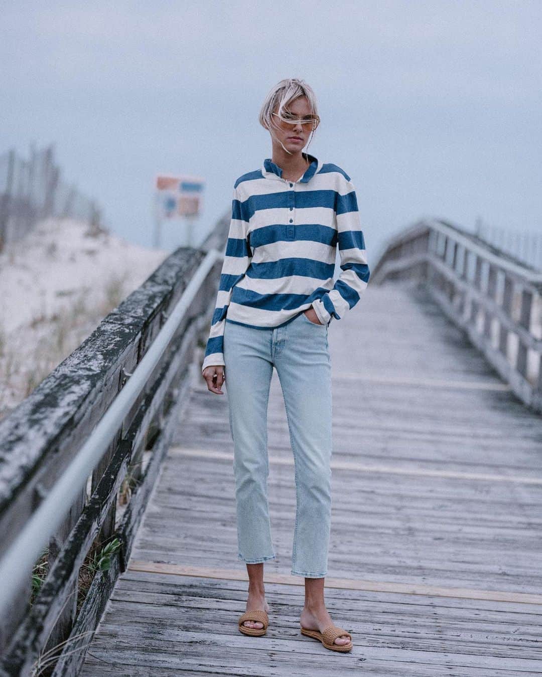motherdenimのインスタグラム：「Send Dock Pics.」