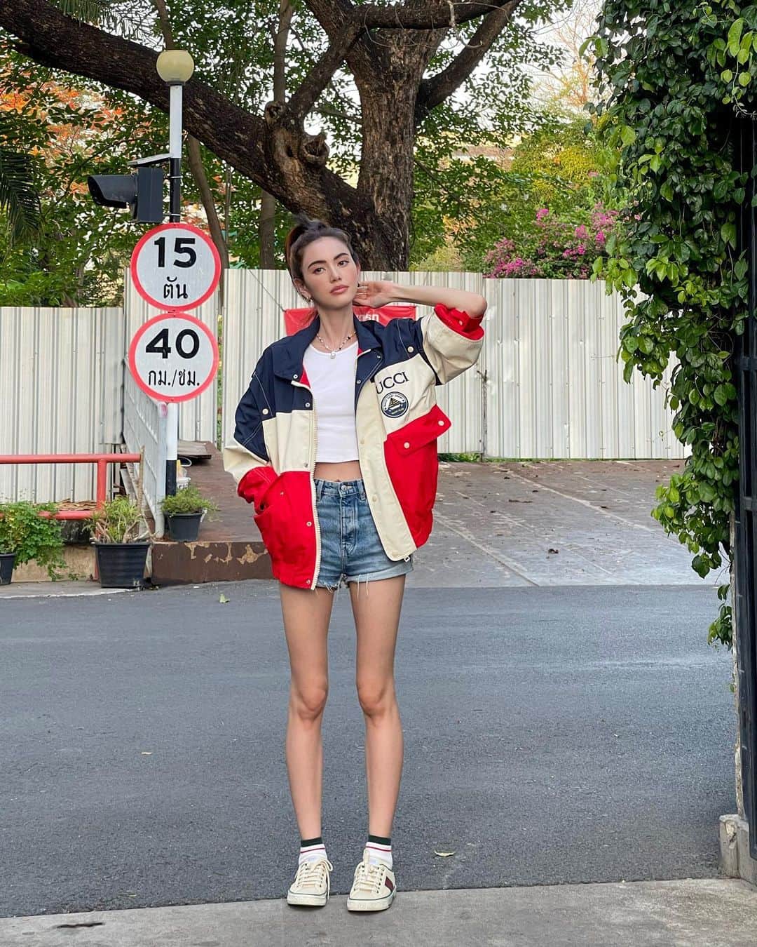 マイ・ダーウィカーのインスタグラム：「หมั่นเขี้ยวแหละดูออกน้า🤣 รูปสุดท้ายฮะ @terchantavit」