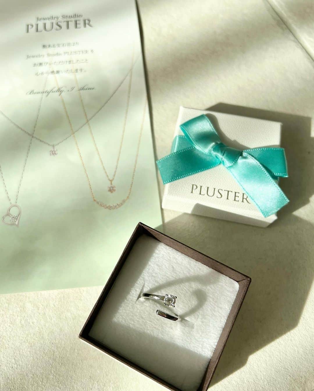 ImotoEtsuyo さんのインスタグラム写真 - (ImotoEtsuyo Instagram)「・ ・ 中指にしてるのは @pluster.jp  ・ MOISSANITE モアサナイト  のリング✨  ダイヤモンドを越える ⁉️ モアサナイトの圧倒的な　 美しさ。 ・ ・ 輝いています。　 ・ 薬指にしているのも @pluster.jp のリングです✨ ・ 最近はプラスターのジュエリーばかり つけています💎💎💎  @pluster.jp  #pluster #プラスター  #ジュエリー #jwellery  #accessories  #モアサナイト  #リング  #指輪  #輝き #キラキラ」6月24日 22時22分 - bisuhada