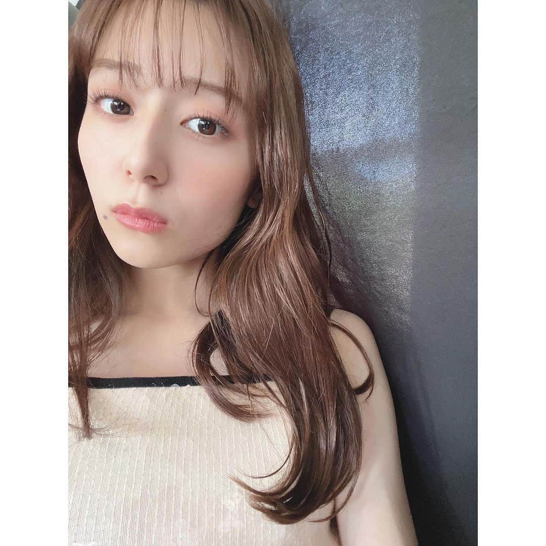 瑞季のインスタグラム：「.  だいぶ遡りますが 載せていなかった 自撮りオフショットたち  何の時の写真でしょうか🤳🏻     #selfie #offshot」