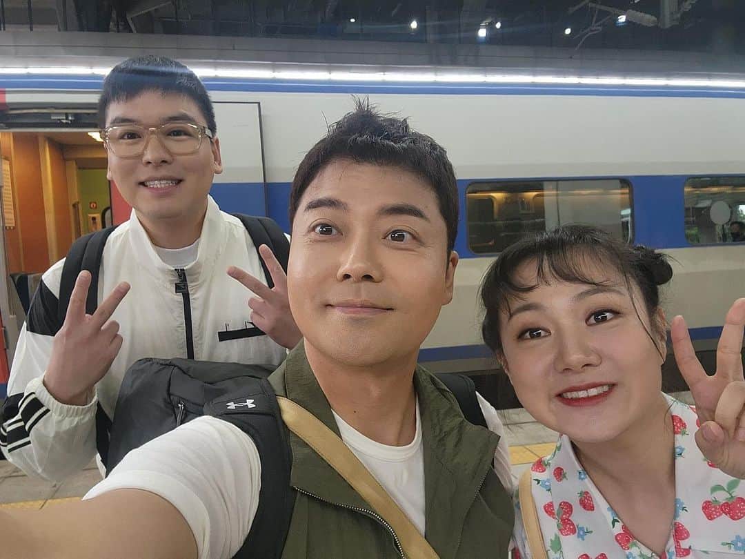 パク・ナレのインスタグラム：「어우 우리 마른거봐.. 아직 먹기전..#팜유 #목포」