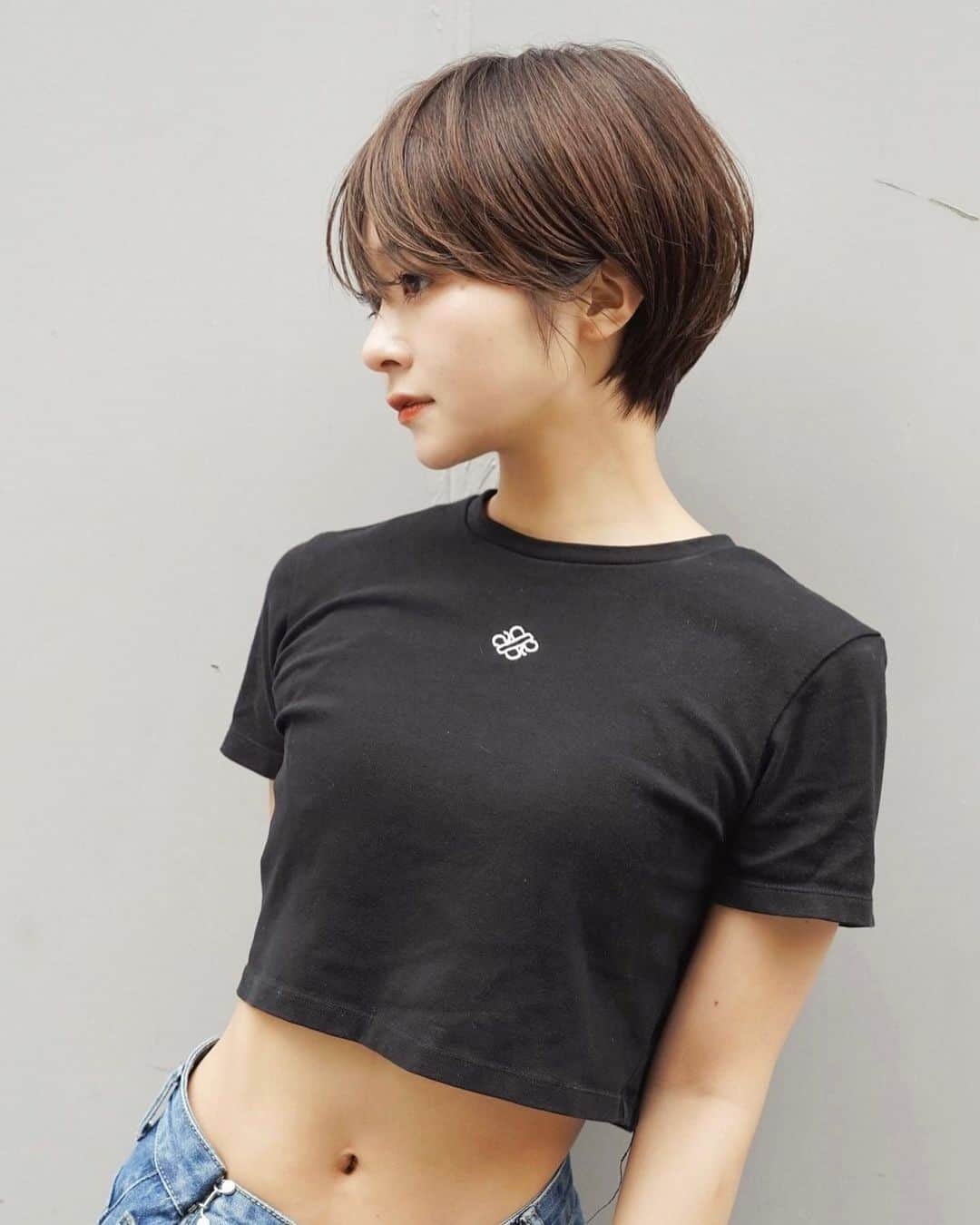 山内 大成 のインスタグラム：「この夏☀️オススメ‼️【🇰🇷ショートボブ】襟足少し短めでやや前下がりと美容師さんにお伝えください🤗✨」