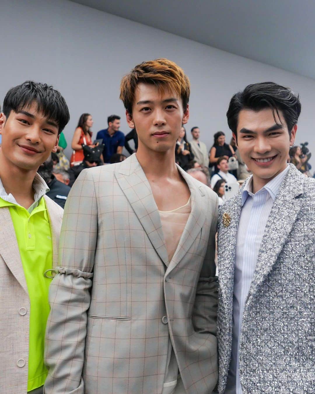 竹内涼真のインスタグラム：「The coolest gentlemen I've ever met in Paris✨  ありがとう^ ^  #dior   #milephakphum  #nnattawin」