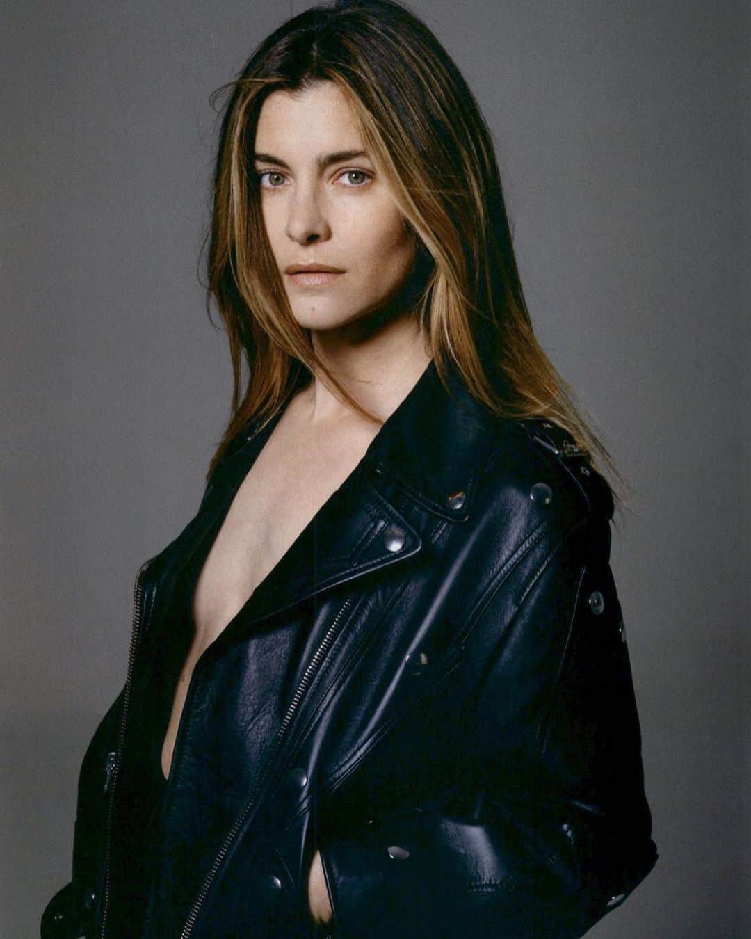 Moschinoのインスタグラム：「Rebel, rebel, how could they know? @vittoriapucciniofficial is striking in our #Moschino biker for the latest issue of @grazia_it   Photographers: @driuandtiago Stylist: @selinbursalioglu  #MoschinoEditorials #Grazia」