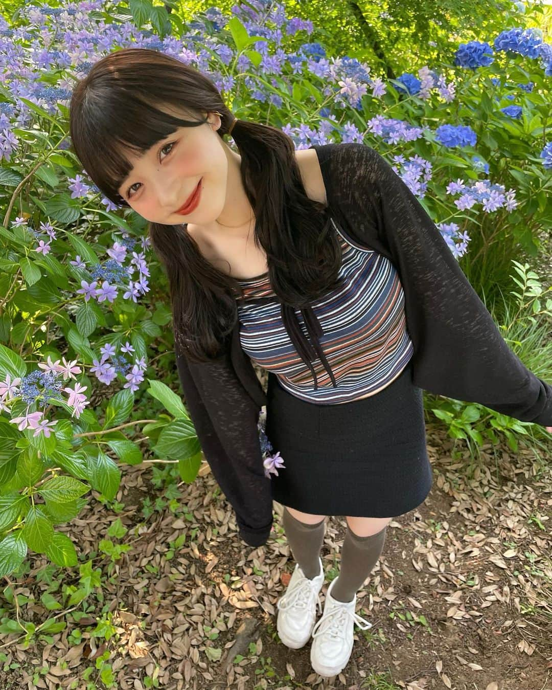 新田湖子さんのインスタグラム写真 - (新田湖子Instagram)「公園であそぼおお🪵🐾」6月24日 21時44分 - coconitta0809