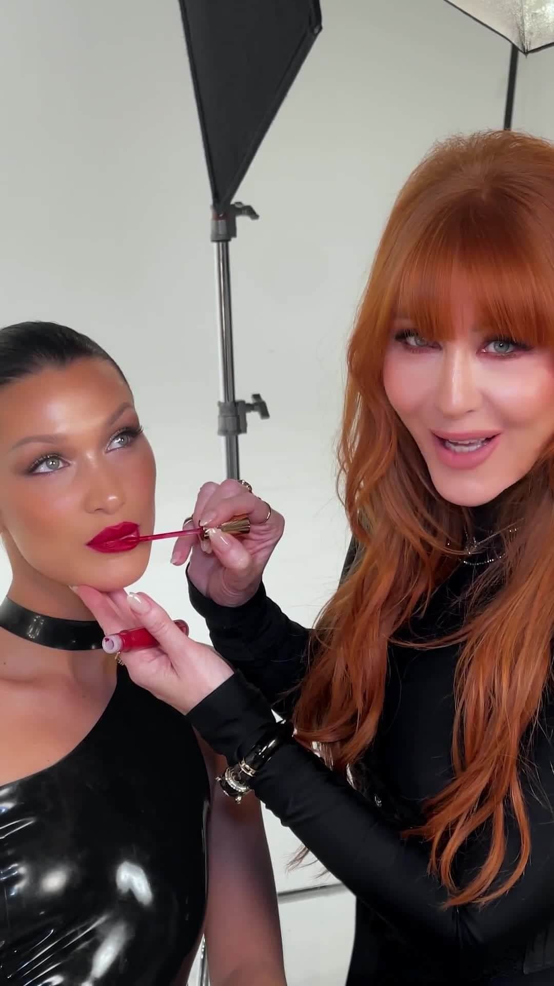Bloomingdale'sのインスタグラム：「NEW! @charlottetilbury’s Airbrush Flawless Lip Blur, a matte-meets-moisture liquid lipstick inspired by beauty muse, @bellahadid. Get it now at the link in our bio 💋💄」