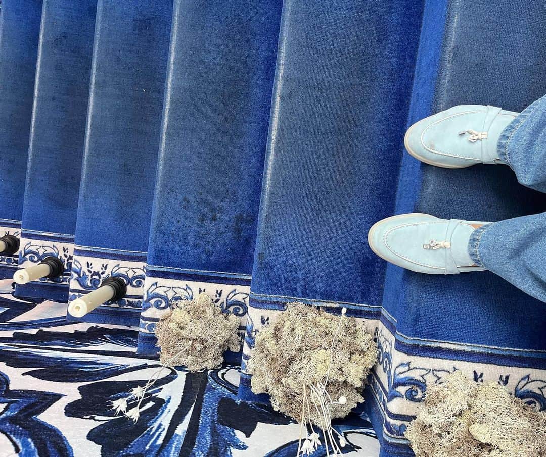 ハン・チェアさんのインスタグラム写真 - (ハン・チェアInstagram)「윗집 아지매 생파 🍾 이번엔 아이들 잠시두고 어른들만. 🥂 5시에만나 7시반에 부리나케 집으로 돌아왔지만. 신선했음 ㅋ @060307s #무알콜샴페인 👏🏻 생일축하해 주영찡🩵🩵」6月24日 21時56分 - chaea_han