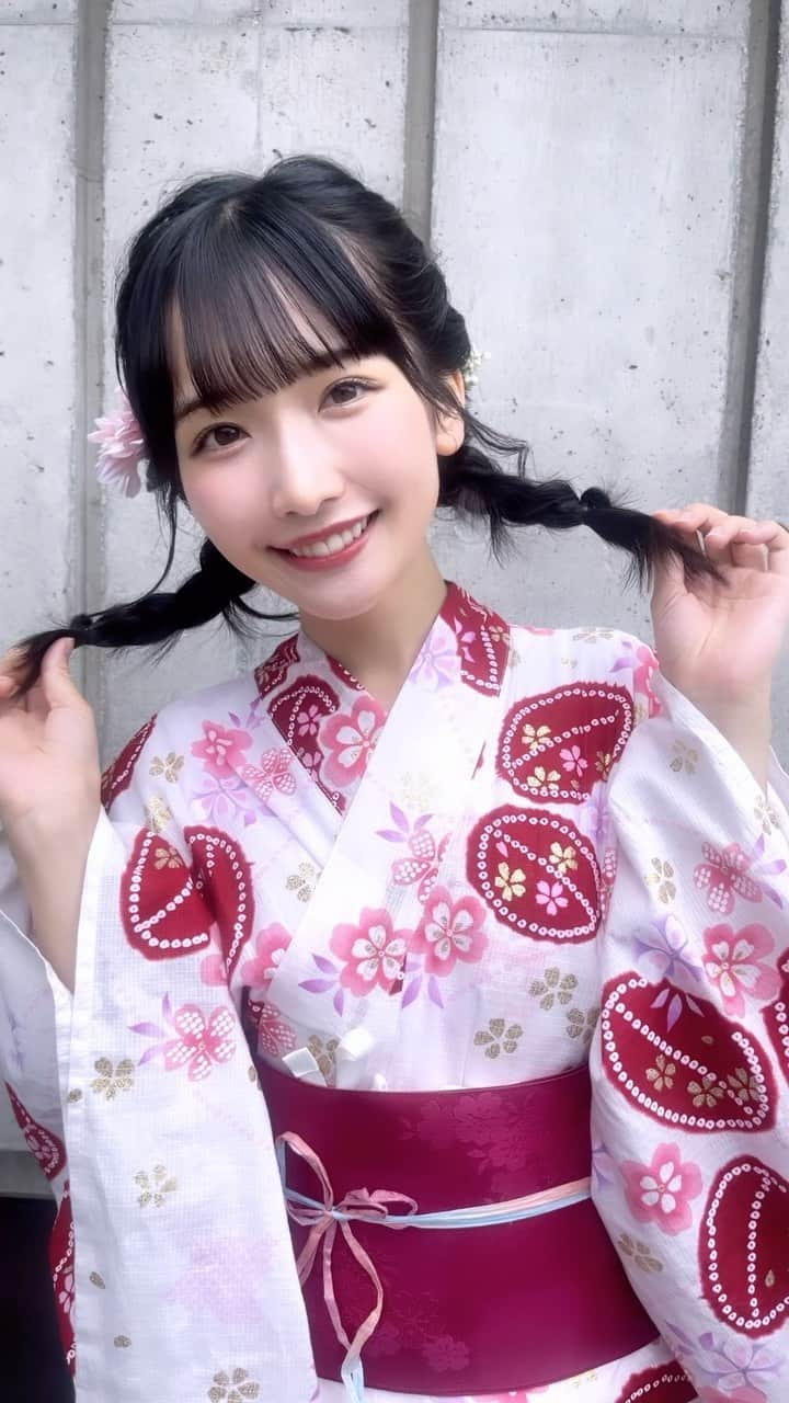 高雄さやかのインスタグラム：「浴衣を着たよ👘♡  #STU48 #高雄さやか #idol #アイドル #浴衣 #浴衣ヘアアレンジ #浴衣女子 #浴衣ヘア」