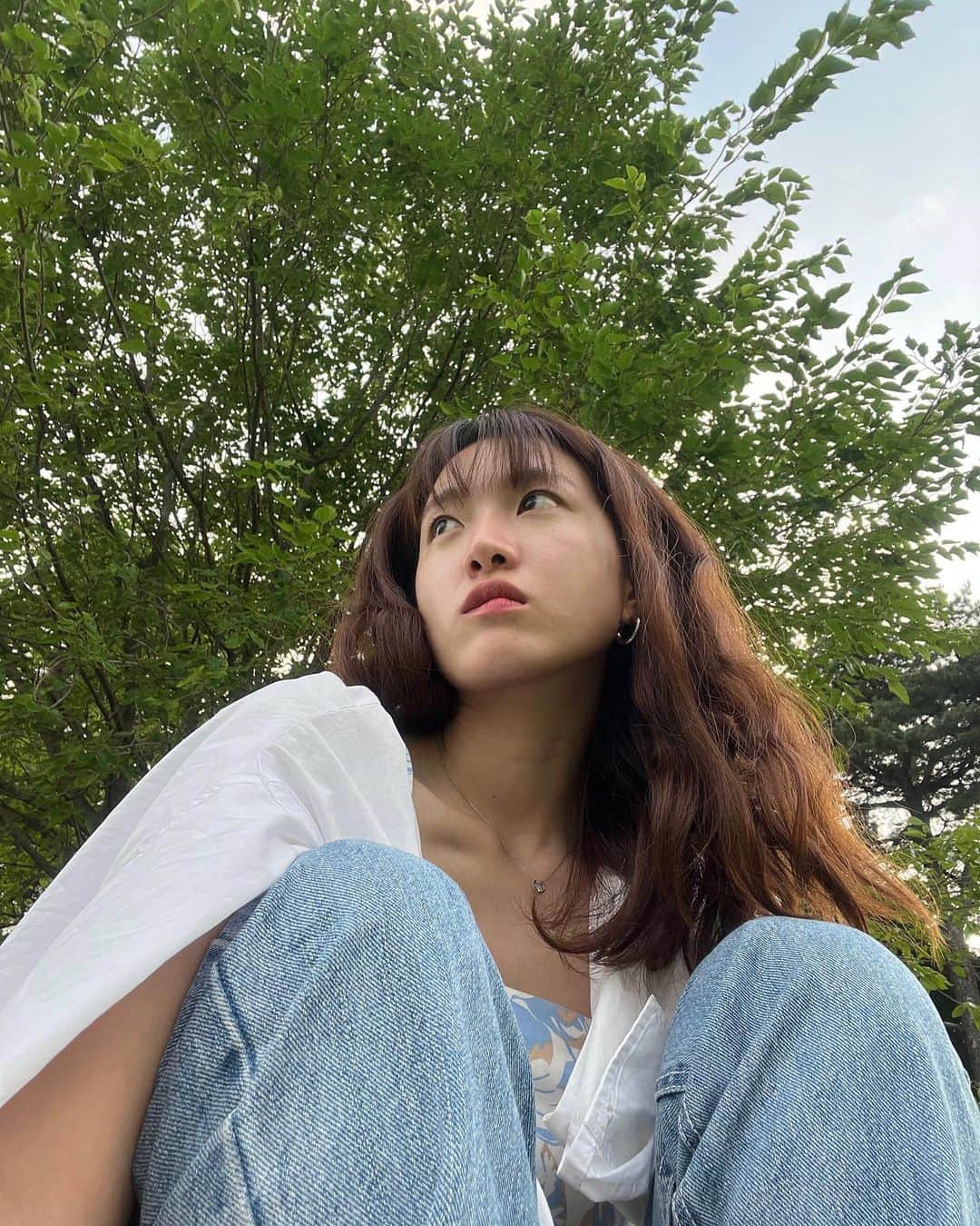 イ・ハウンのインスタグラム：「오늘의 한 줄 일기 : 꼭 해외만 고집하지 않아도 됐었네」