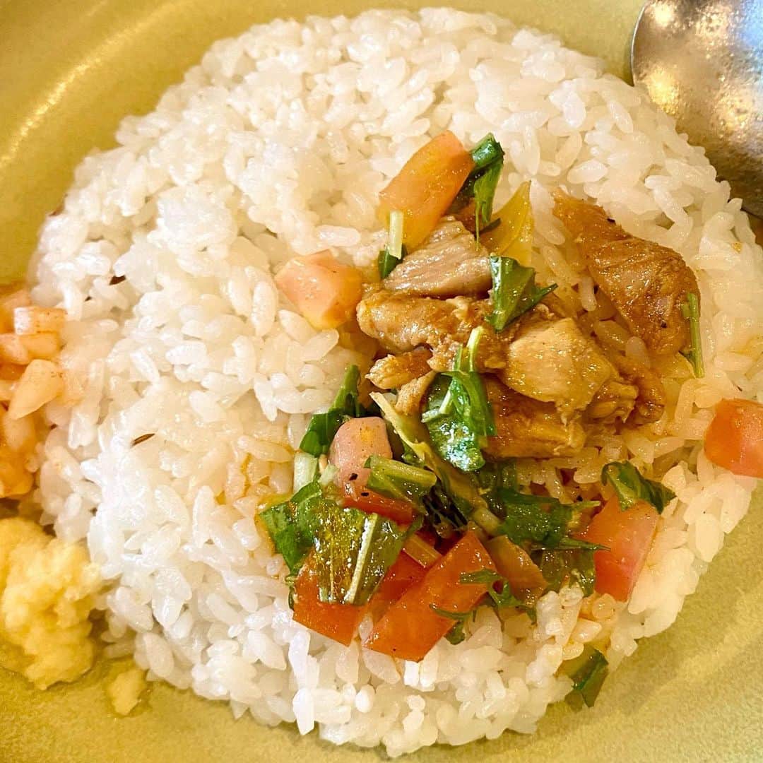 江口寿史さんのインスタグラム写真 - (江口寿史Instagram)「パンチマハルがどうしても食べたくて。中央線に乗って御茶ノ水まで。」6月24日 14時08分 - egutihisasi