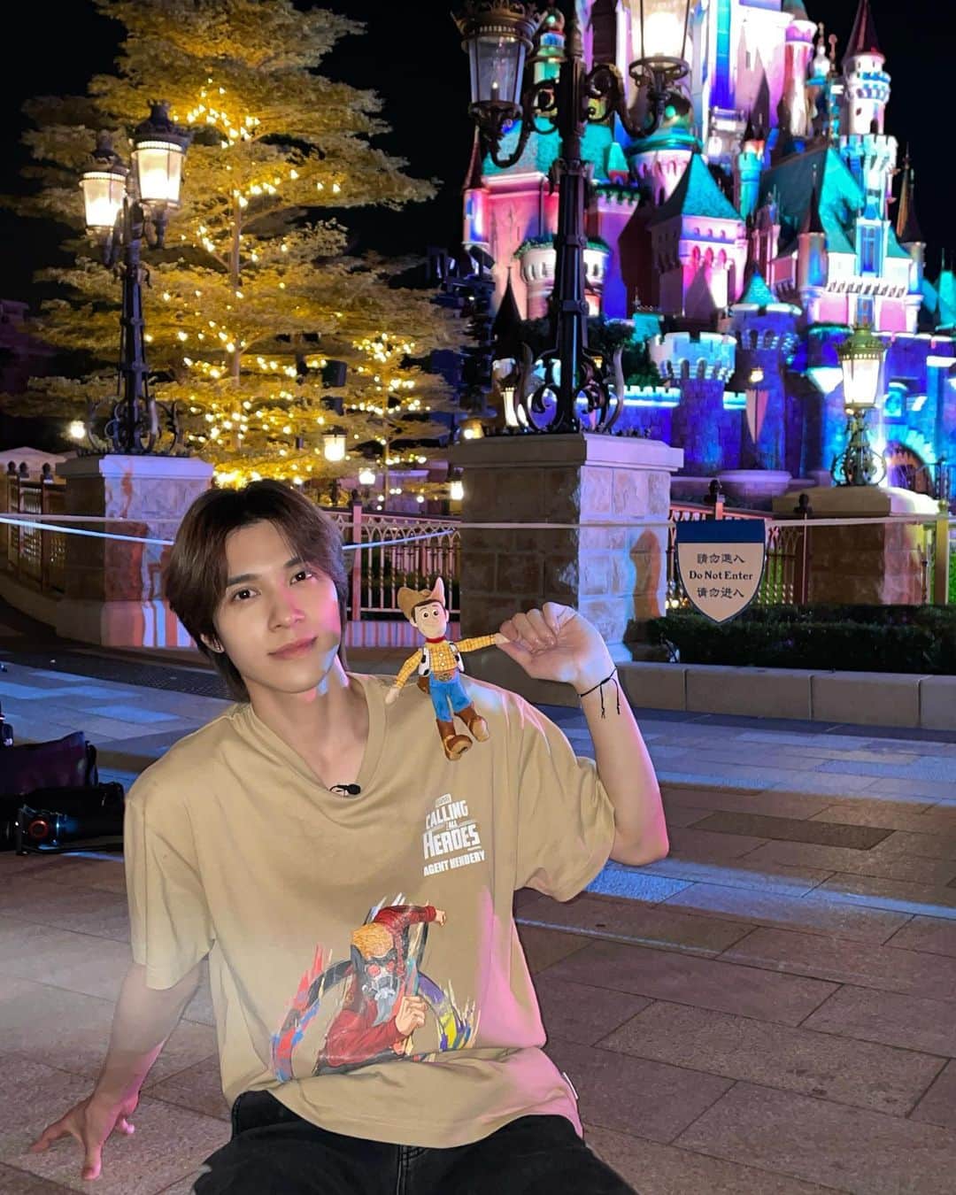 ヘンドリー（HENDERY）さんのインスタグラム写真 - (ヘンドリー（HENDERY）Instagram)「Hong Kong Disneyland #woody 😆」6月24日 15時21分 - i_m_hendery