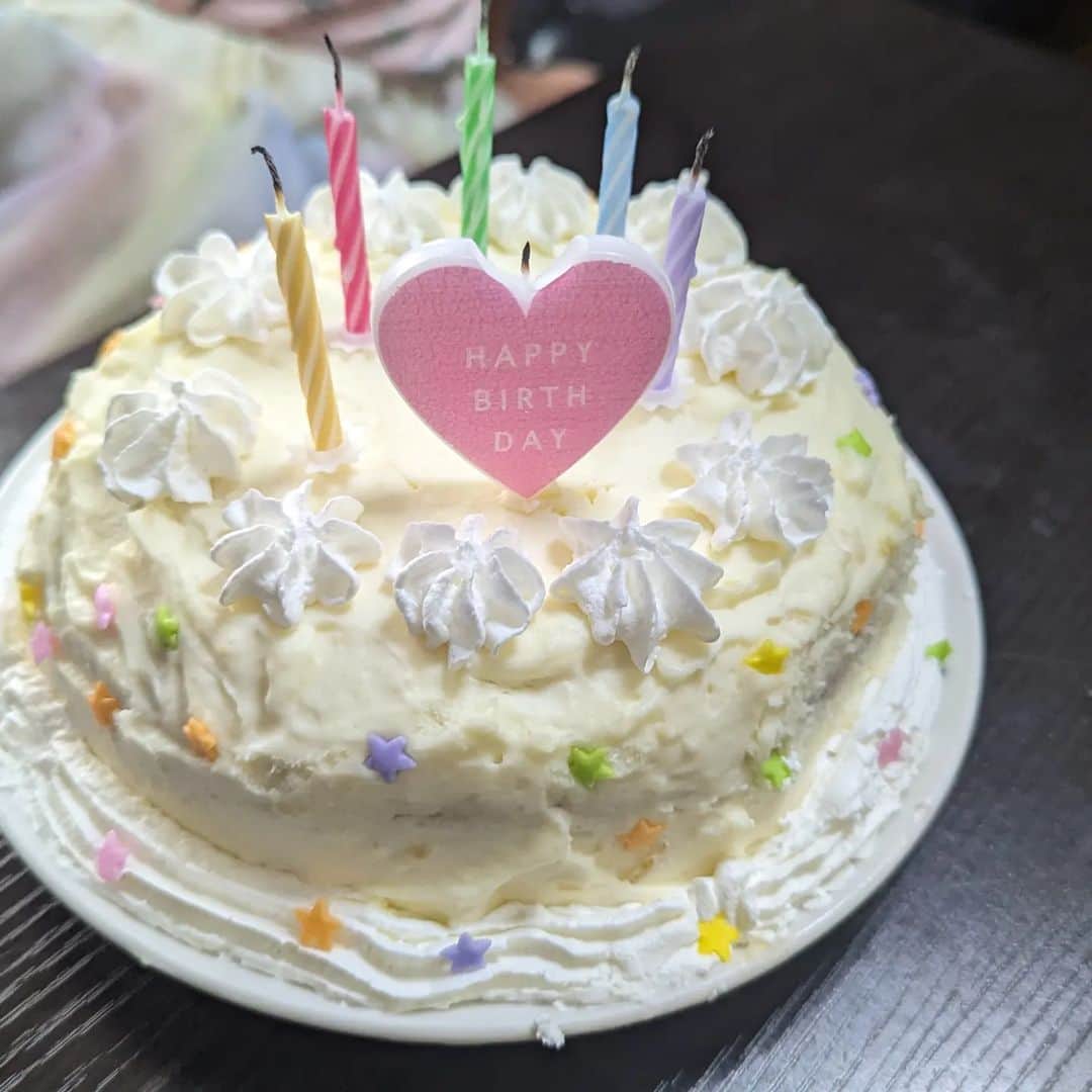 MEGWINのインスタグラム：「ありがとう」