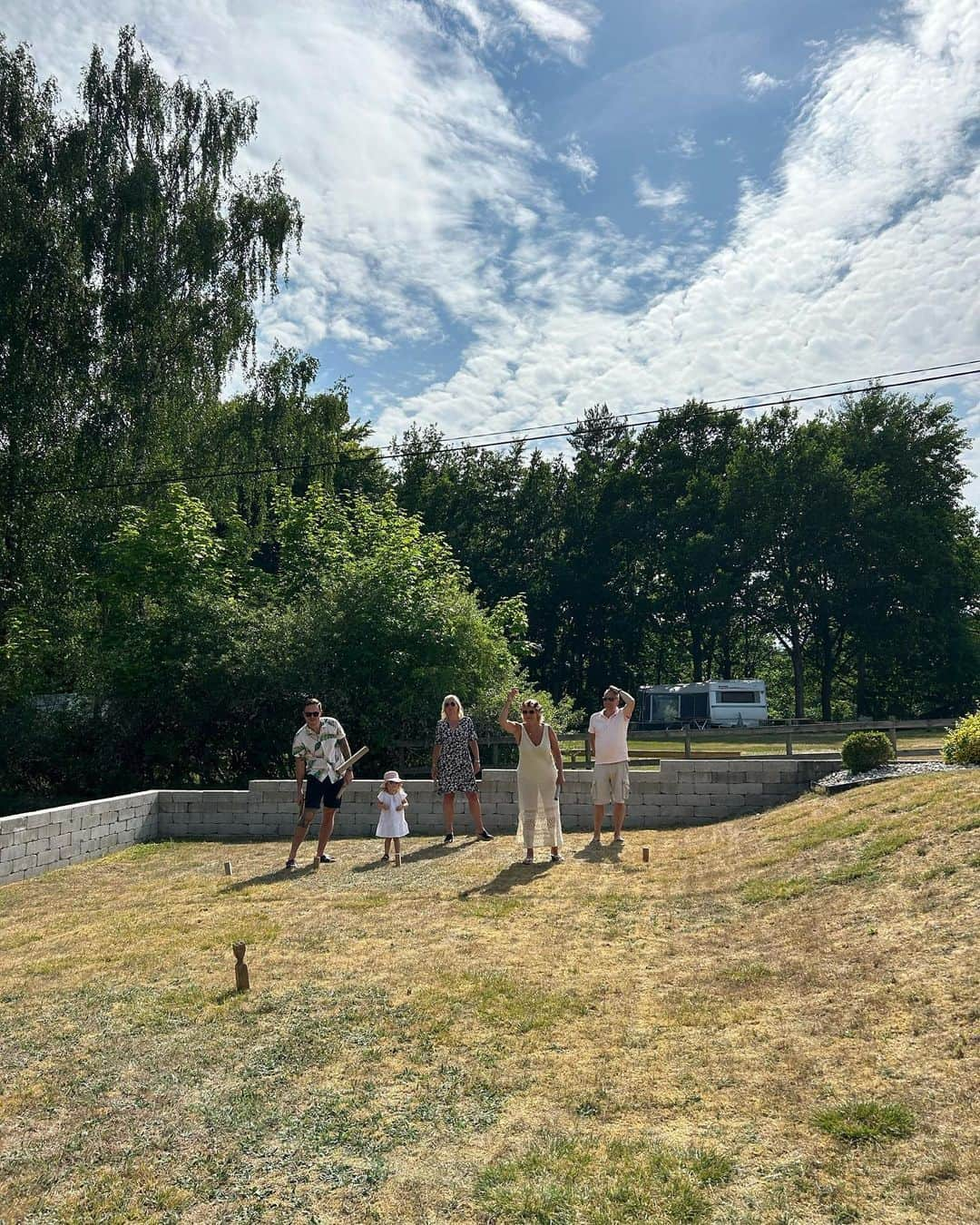 イザベル・オルソンさんのインスタグラム写真 - (イザベル・オルソンInstagram)「Midsommar 🌸」6月24日 15時42分 - iisabelleolsson