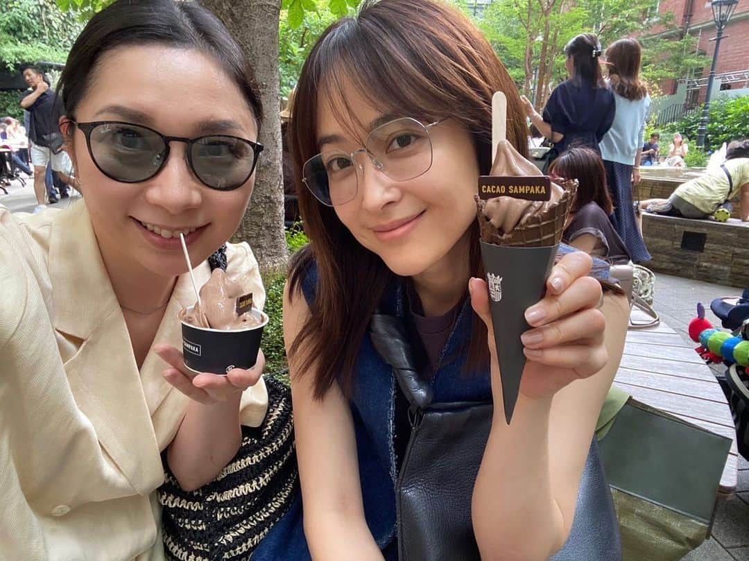 樋場早紀のインスタグラム：「仙台から遊びに来た友人と2人の好きなものに片っ端から触れ歩き抜いた日💃🚩  #大江戸骨董市　#メキシカン #ガレット」