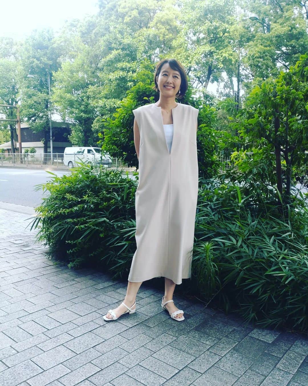 中村仁美さんのインスタグラム写真 - (中村仁美Instagram)「昼間に比べて だいぶ過ごしやすい気温になりました ただ、風が… 3枚目😂 ...