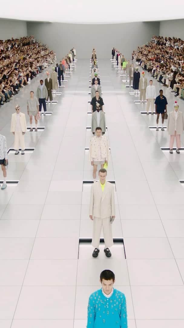 LVMHのインスタグラム：「Deep dive into @mrkimjones’ fifth-anniversary collection for @dior.  From the silhouettes of Yves Saint Laurent to the embroideries of Gianfranco Ferré; the cabochons of Monsieur Dior to the textures of Marc Bohan. A collage of influences and pop iconography takes shape in a mechanical garden of ‘hommes fleurs’, simultaneously embracing tradition and subversion: from the feminine to the masculine; from the salon to the street; from the New Look to New Wave.   #LVMH #Dior」