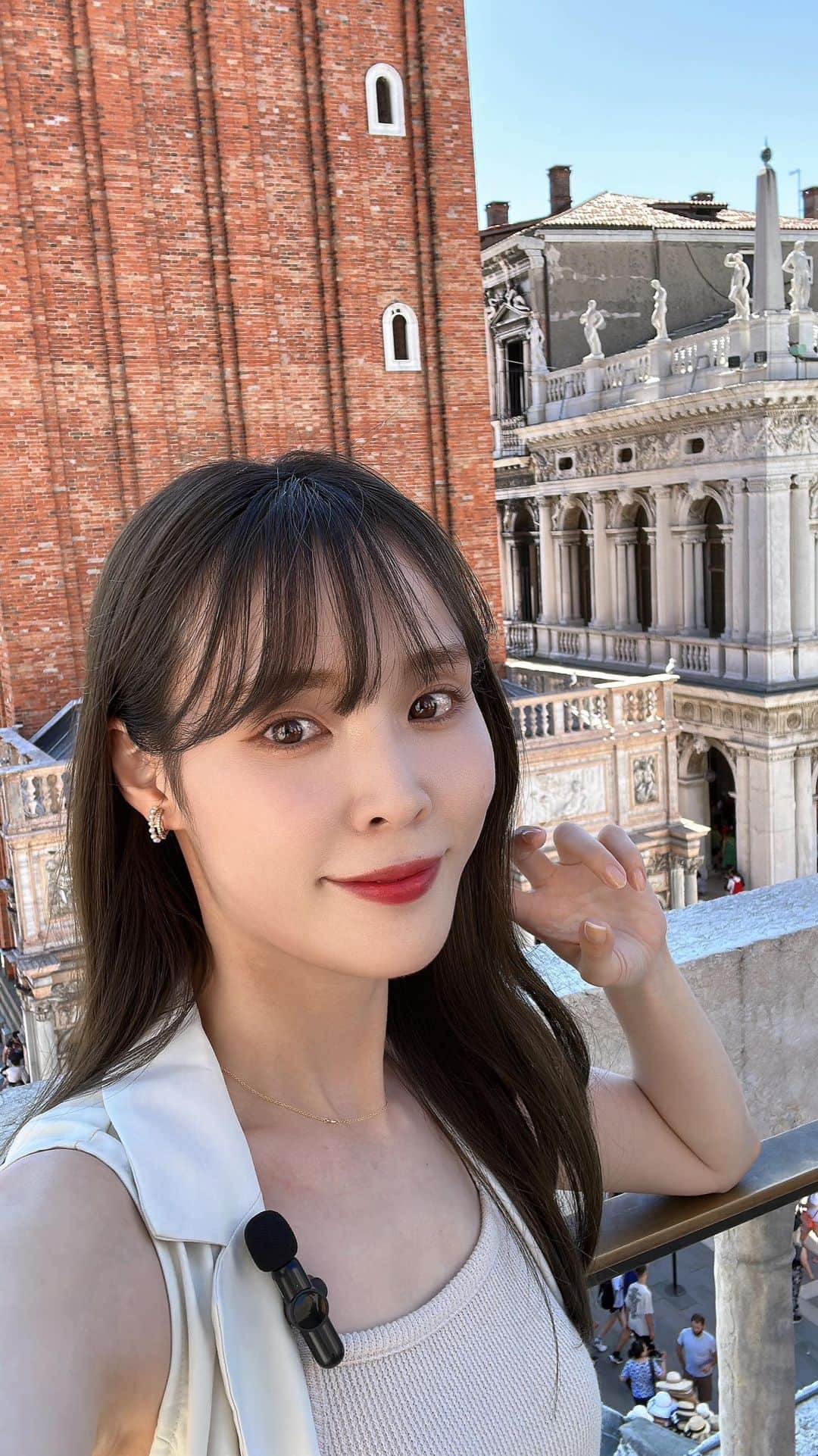 磯田 ひかる(Hikaru Isoda) のインスタグラム：「ベネチアからインスタライブ🇮🇹」