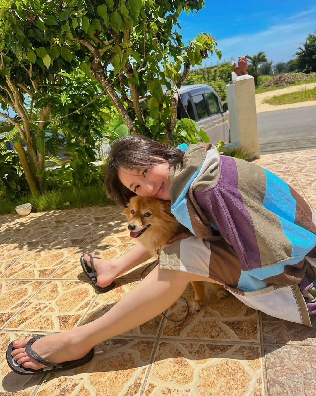 寒川綾奈のインスタグラム：「かわいこちゃん発見🤤❤️ お気に入りの写真だからシェア🌼🌼🌼 ２枚目の顔癒やされるなぁ〜☘️」