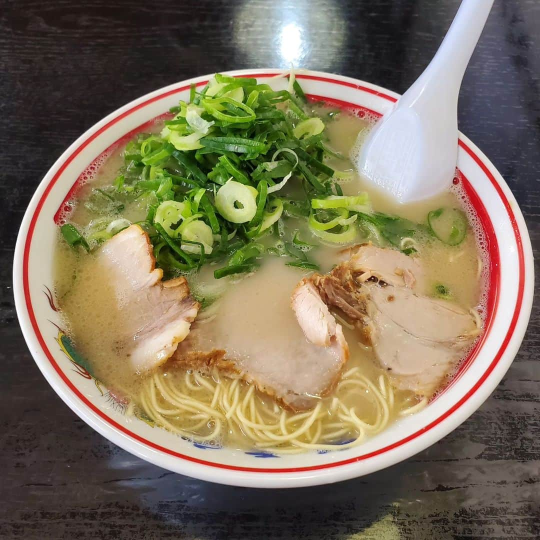 田畑竜介さんのインスタグラム写真 - (田畑竜介Instagram)「今週の麺、麺、麺、丼、麺✨  #ふくおかグルメ  #ラーメン #うどん #ちゃんぽん  #カツ丼 #焼きそば  #福重家 #こまどりうどん  #長崎亭 #當仁うどん  #手作り焼きそば」6月24日 17時57分 - tabacchi_rkb