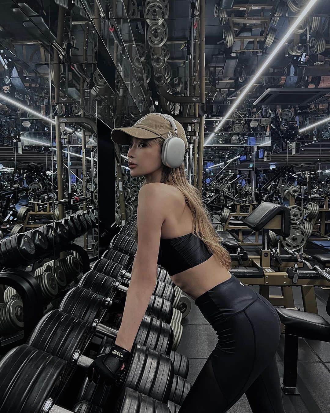 小原優花のインスタグラム：「減量中！！🔥 Workout @rexer_minamiaoyama   Wear @iral_official」