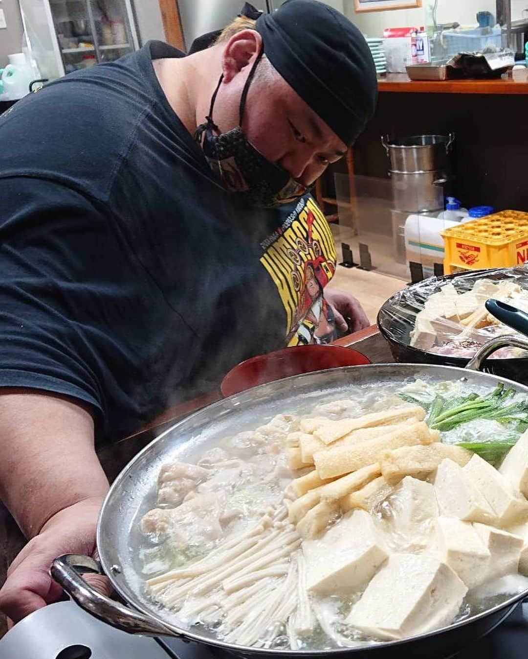 浜亮太さんのインスタグラム写真 - (浜亮太Instagram)「前橋【どすこいうどん浜ちゃん】に御来店頂き有り難うございました！ 6/25(日)は！  昼11:30〜14:00 のみの営業です！ (うどんがなくなり次第終了)  宜しくお願い致します🤲  #浜亮太 #前橋  #どすこいうどん浜ちゃん  #手打ちうどん  #ちゃんこ鍋」6月24日 18時08分 - hama.2964