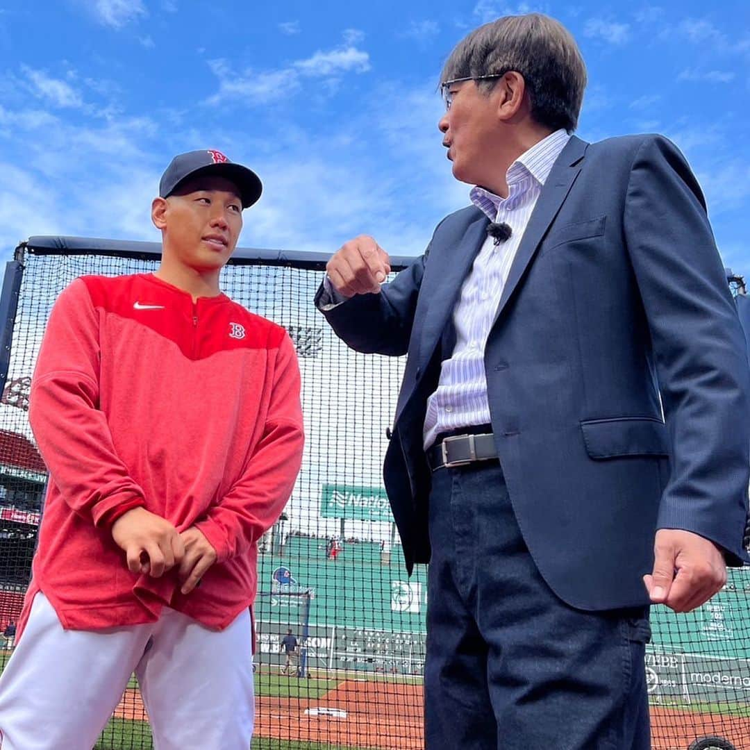 石橋貴明のインスタグラム：「ヤンキース、ツインズ、レッドソックス、エンゼルスを突撃！ MLB選手たちに、タカさんが直接感謝を伝えてきました⚾️  交流の全貌は、 #ABEMA「#石橋貴明 お礼参りTHE WORLD 4週ぶち抜きSP」にて 無料配信中です！  #石橋貴明お礼参り #MLB #WBC #吉田正尚 #前田健太  協力 #SPOTVNOW   ABEMAスタッフ」