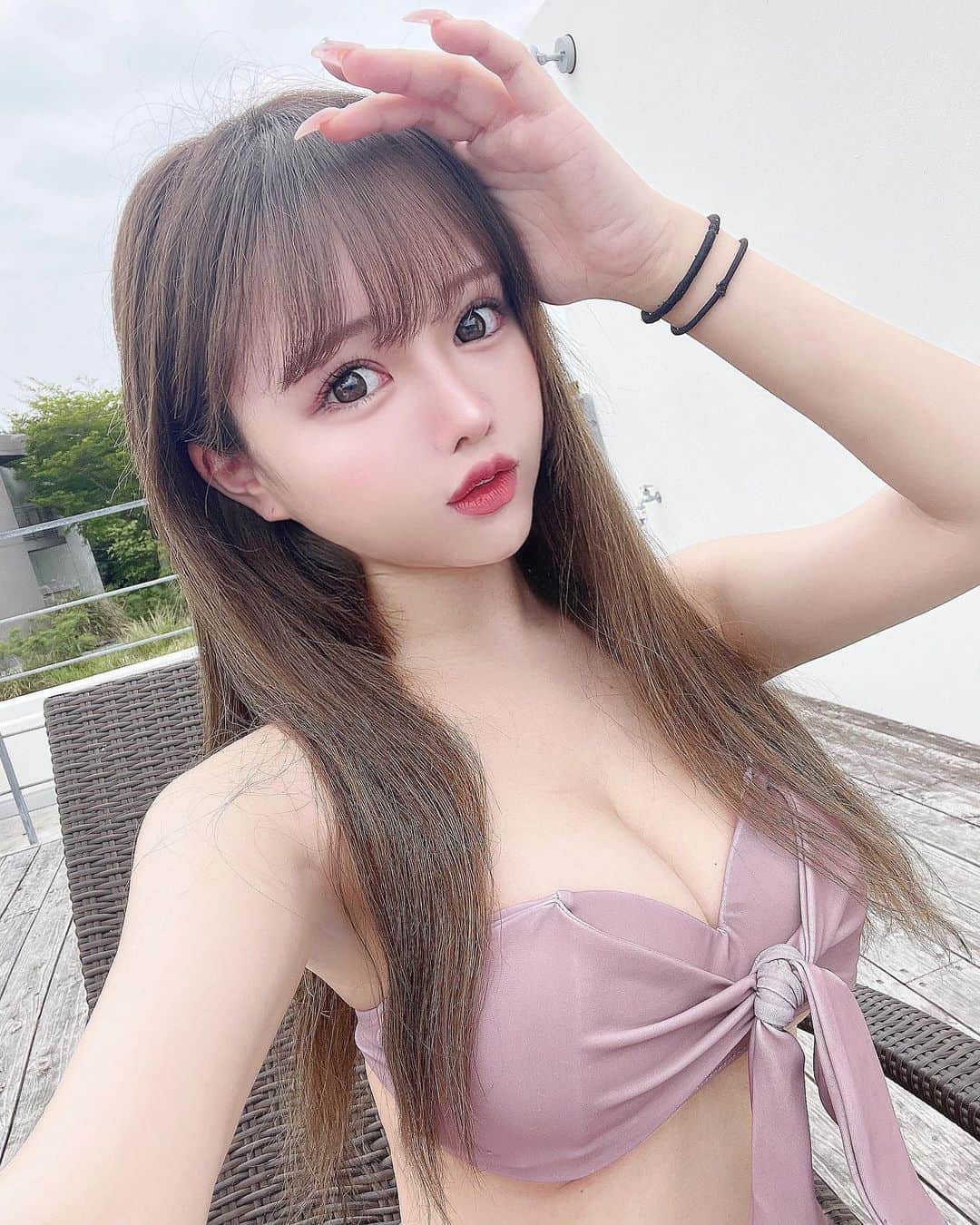 椎名ナツメのインスタグラム：「夏だーいすき！花火大会もプールも全制覇したい」