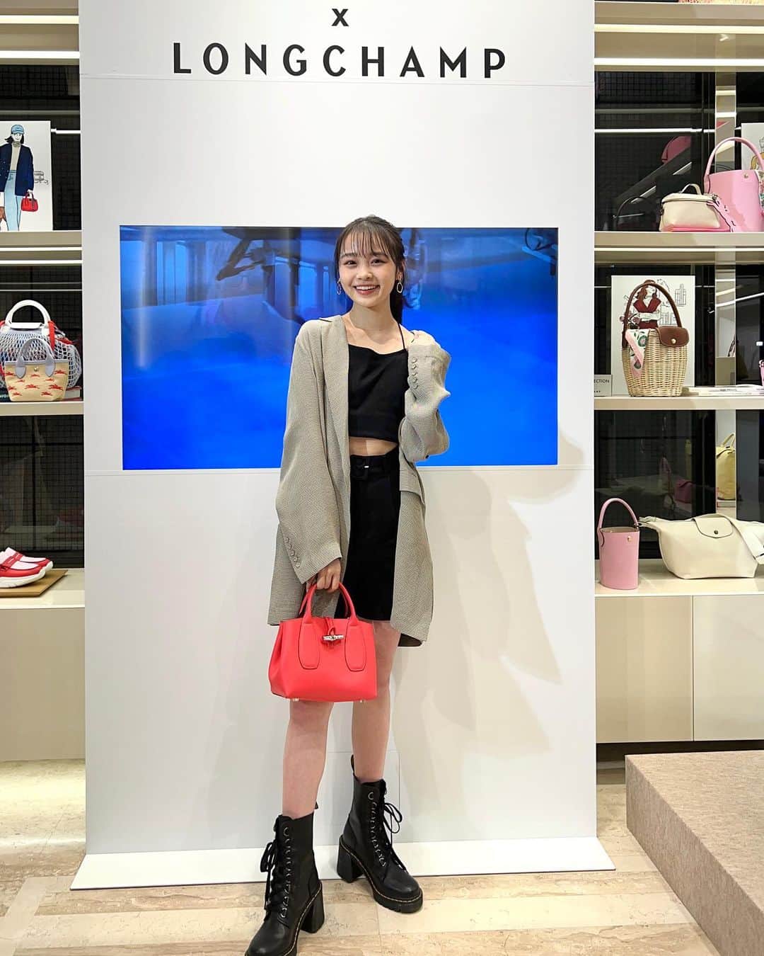林芽亜里さんのインスタグラム写真 - (林芽亜里Instagram)「🎀 ⁡ 先日、 イラストレーター foxcoさんデザインの ロンシャン ...