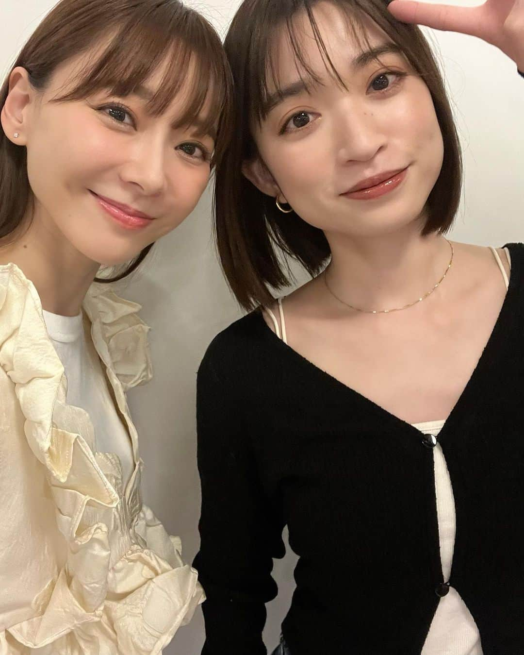 葉月祥子さんのインスタグラム写真 - (葉月祥子Instagram)「昨日は HONEY MI HOMEY @honeymihoney_official instaliveありがとうございました🤍✨  出演⁡Live動画は公式アーカイブにありますので、気になる方はぜひ👏🏻😊  ⁡ ⁡ 昨日の📸私の大好きな可愛い女子達をまとめてゆくね🥰💕✨🎞 ⁡ ⁡ ⁡ ハニーのinstaliveで共演してからお友達のモデルのマリコちゃん🤍 @marikozaemon  ⁡ ⁡ HONEY MI HONEY のみんな🤍 ⁡ ソラちゃん @sorapi212  マオちゃん　@myao_ly  ワカナちゃん　@wink_s4.26  ⁡ ⁡ みんなみんな大好き😘🤍🤍🤍 ⁡ ⁡ 昨日Liveでご紹介した、　@honeymihoney_official FLYINGSALEが今日からSTARTみたいです👯‍♀️🤍 ⁡ 2023ssが30%オフとのこと🫶🏻 ⁡ ⁡ 私とマリコちゃんも、何買おうか本気で悩んでた😂✨ ⁡ ⁡ 今年はたくさんオシャレして🤍 素敵な夏にしたいですね〜🏖️☺️👒☀️🤍 ⁡ ⁡ 着用全て @honeymihoney_official  @honeymihoney_style  @maison.ellie_official  #ハニーミーハニー #honeymihoney #2023ss #インスタライブ #instalive #ファッション #ファッションコーデ #fashion #アパレル #ブランド #ハイファッション #美人百科 #ray #sweet  #フェミニン #フェミニンコーデ #綺麗めカジュアル #大人フェミニン #綺麗めコーデ #マニッシュ #モデル #model #modellife」6月24日 19時19分 - shokohazz210