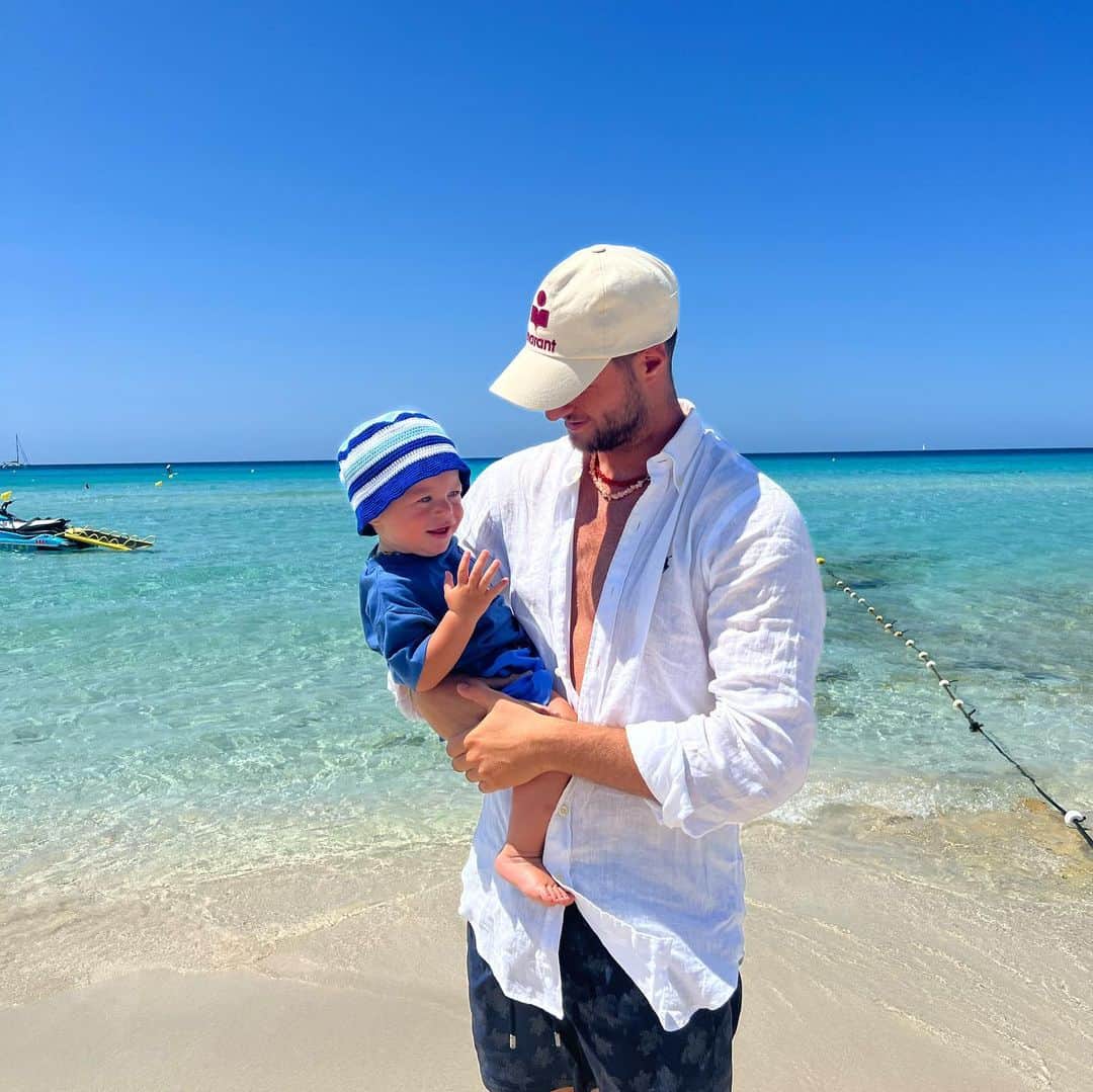 ヤコポ・サーラのインスタグラム：「Be happy my baby 💙」