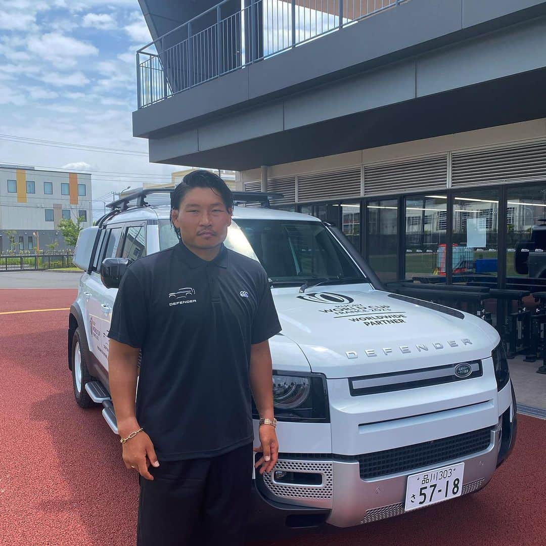 稲垣啓太のインスタグラム：「Rugby World Cup 2023 worldwide partner @landrover  特別仕様車だな💐  @landroverjpn  #defender #rwc2023」