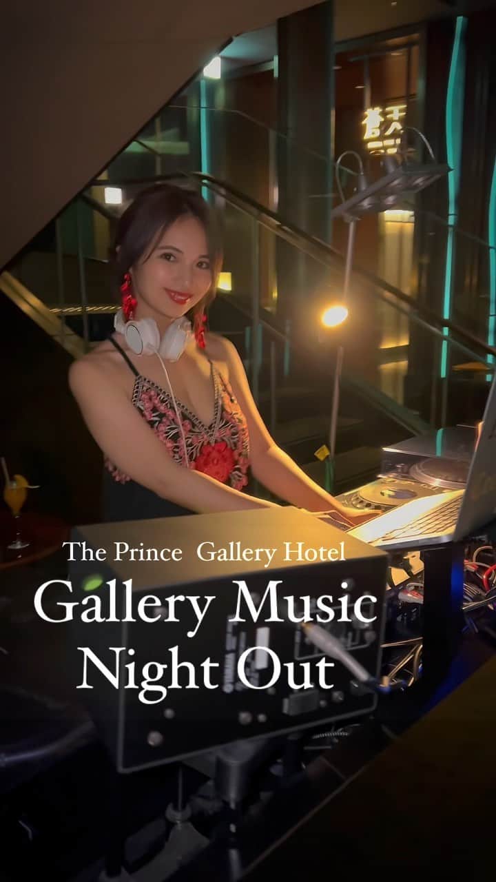のインスタグラム：「ザプリンスギャラリー紀尾井町でDJでした🎧 ロケーションが最高で、DJしてて本当に気持ちいいい❤️‍🔥  #theprincegallerytokyokioicho #princegallerytokyokioicho #ザプリンスギャラリー東京紀尾井町 #プリンスギャラリー紀尾井町 #dj #djing #djlife」