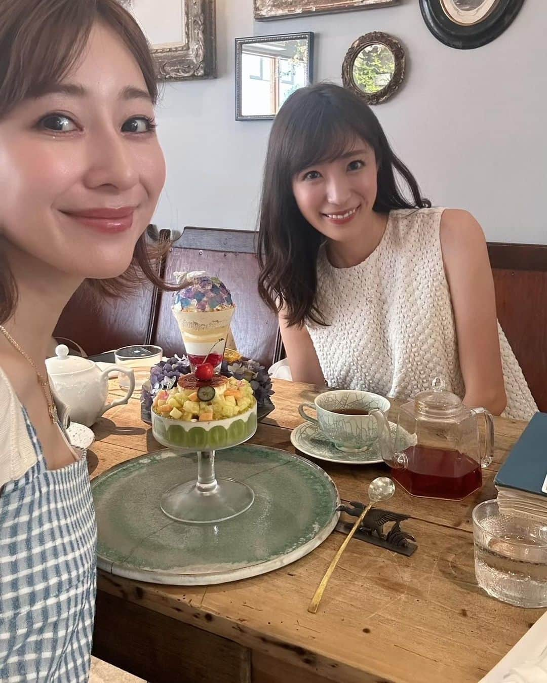 水野佐彩さんのインスタグラム写真 - (水野佐彩Instagram)「・ @latelier_a_ma_facon で朝活🍨🩵 もう 完全にハマりました。 美味しくて可愛くて ひとくちごとに発見や感動があって 最後のひとくちまで幸せが続く😚🩵 ああ。思い出すだけで幸せ🥰  🩵🤍 @st.rooney  🤍🐝 @caprino_jp   #おちびコーデ #おちびの輪 #低身長コーデ #Sサイズコーデ #ママコーデ #ママライフ #2020年ベビー #女の子ママ #女の子ベビー #ブルベ夏 #ブルベ #ブルベサマー #ブライトサマー #ブライトスプリング #ソフトクラシック #ウェーブ #骨格診断ウェーブ #上野毛 #上野毛パフェ #laterieramafacon」6月24日 19時59分 - saaya_mizuno