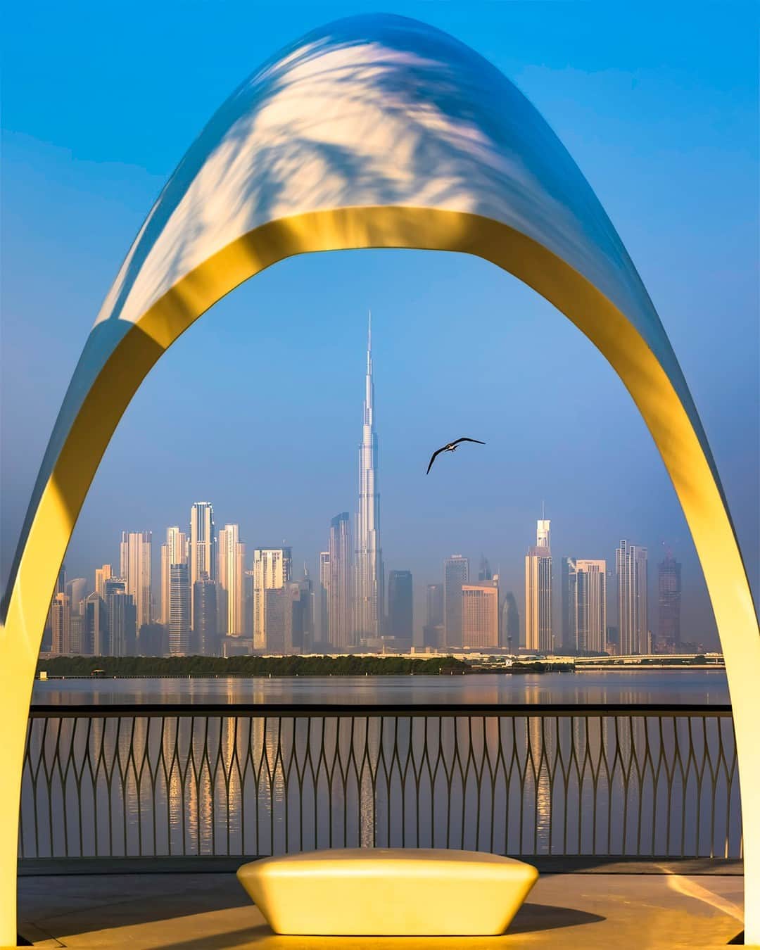 エミレーツ航空さんのインスタグラム写真 - (エミレーツ航空Instagram)「Holding frame with a view of the Dubai Skyline from Dubai Creek Harbour. 🏙️  📷 @hishamthamin  #Emirates #FlyBetter」6月24日 20時00分 - emirates