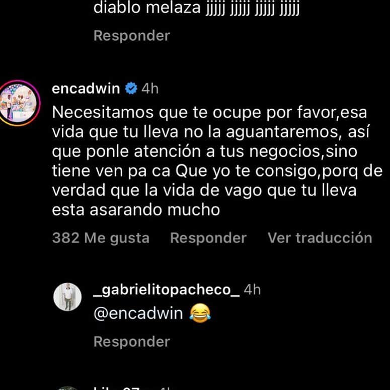 ホセ・レイエスのインスタグラム：「Tiene razon voy a cojer una vacaciones 😡」