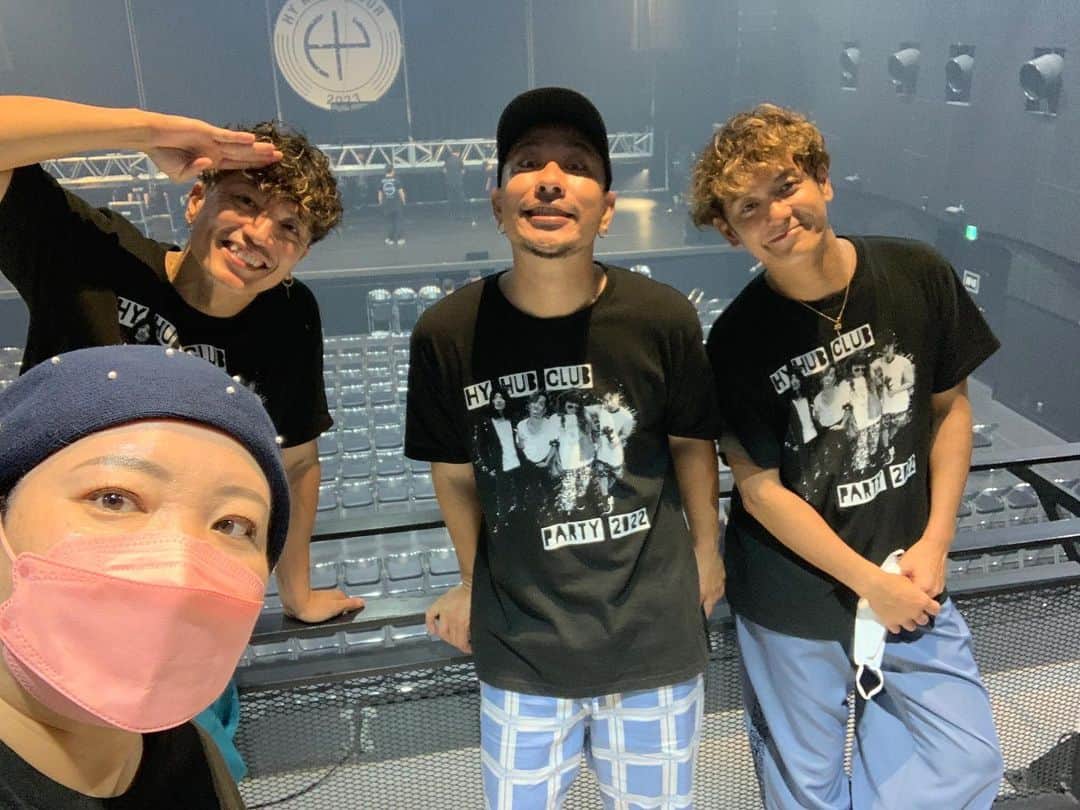 のインスタグラム：「HYカフーツアー二本目！ 宮城〜！！ みんなの笑顔は みんなの歌声は やっぱり何より 力になるね！ ありがとう宮城🥹👍👍👍❣️  #HY #カフーツアー #2本目宮城」