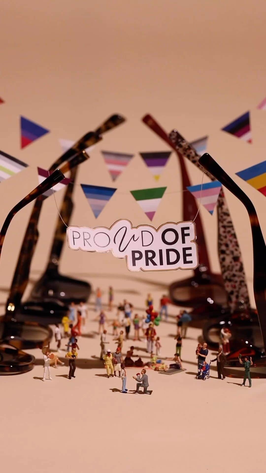Ted Bakerのインスタグラム：「In celebration of Pride, Ted Baker will donate 5% of today’s online and in-store sales in North America to @RainbowRailroad.  You can also make your own donation to our local charity partners in any of our UK and North American stores throughout Pride month.  #TedBaker #ProudOfPride #Pride #PrideLondon #PrideNewYork」