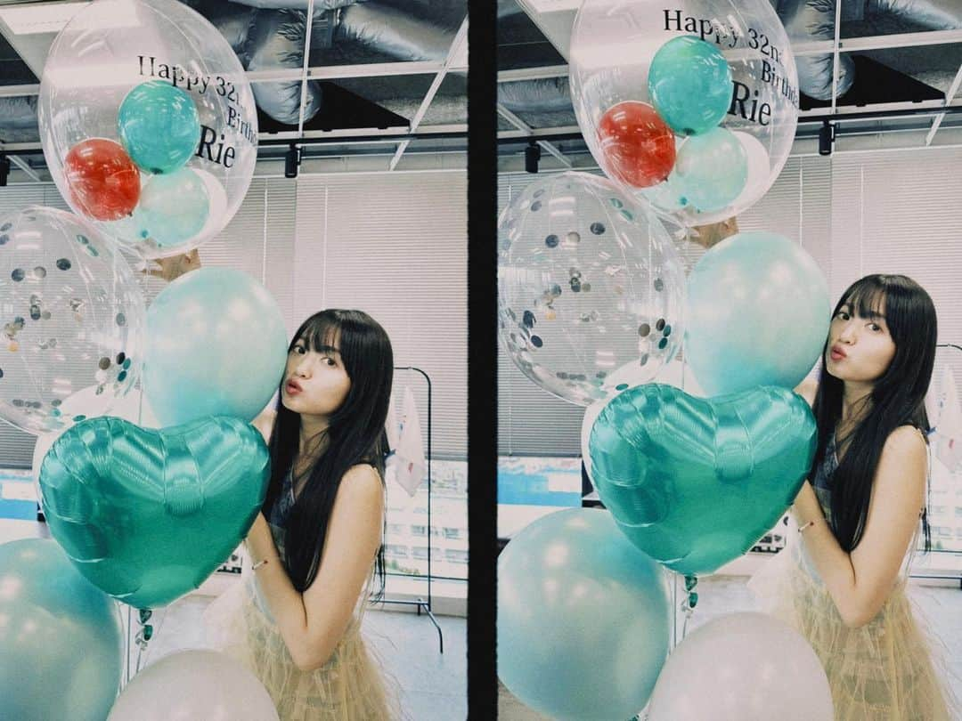 北原里英さんのインスタグラム写真 - (北原里英Instagram)「32歳になりました！🎂💞 誕生日当日にバースデーイベントで 直接ファンの皆様にお祝いしてもらえて とっても幸せな誕生日でした🪄 MCうっちーも本当にありがとう~🫶🏻  32歳は！！！ 新しい挑戦のたくさんできる年になりますように☺︎ あとYouTubeめざせ銀の盾！！！❕ そして周りを大切に、誠実に生きていきます🌱」6月24日 23時23分 - rie_kitahara_3